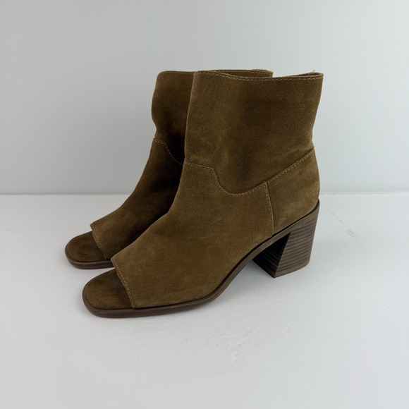 Lucky Brand Ryemi Tan Soft Suede booties size 7.5 M MSRP $130 - Picture 4 of 14